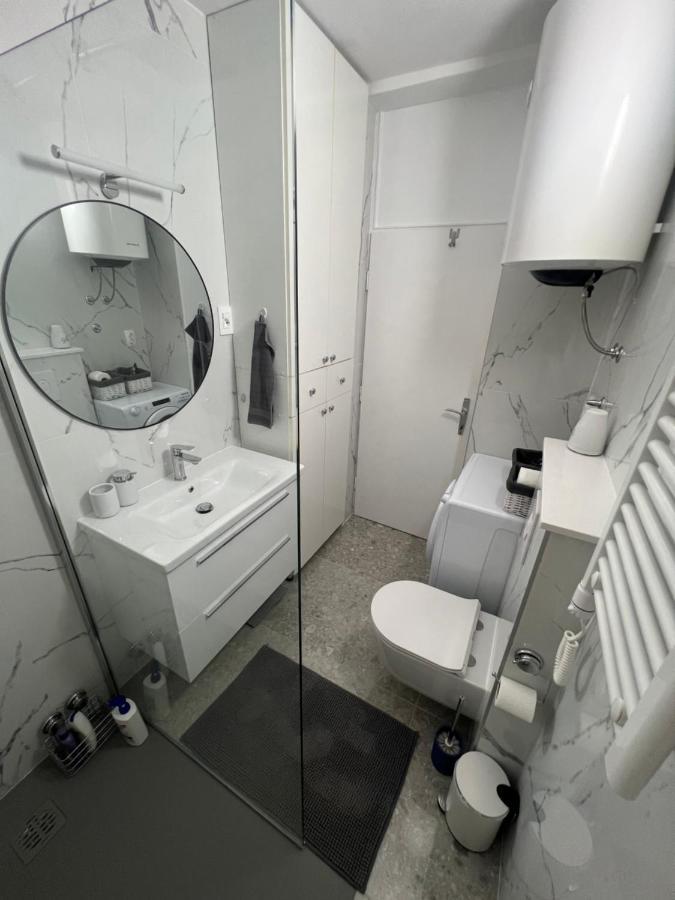 City Center Apartment Twiggy Макарска Экстерьер фото