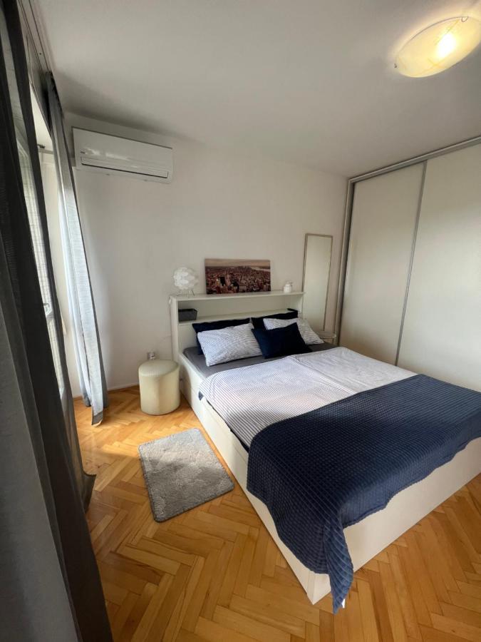 City Center Apartment Twiggy Макарска Экстерьер фото