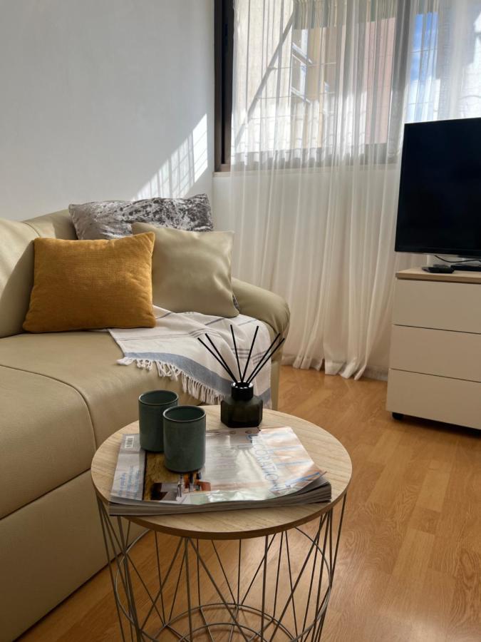 City Center Apartment Twiggy Макарска Экстерьер фото